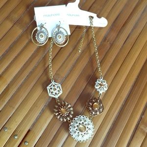 Vintage-Style Necklace & Earring Set